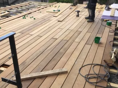 terrasse en lames de bois exotique